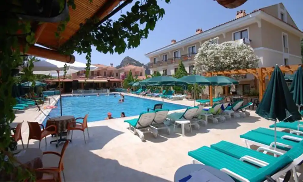 Perdikia Beach Hotel