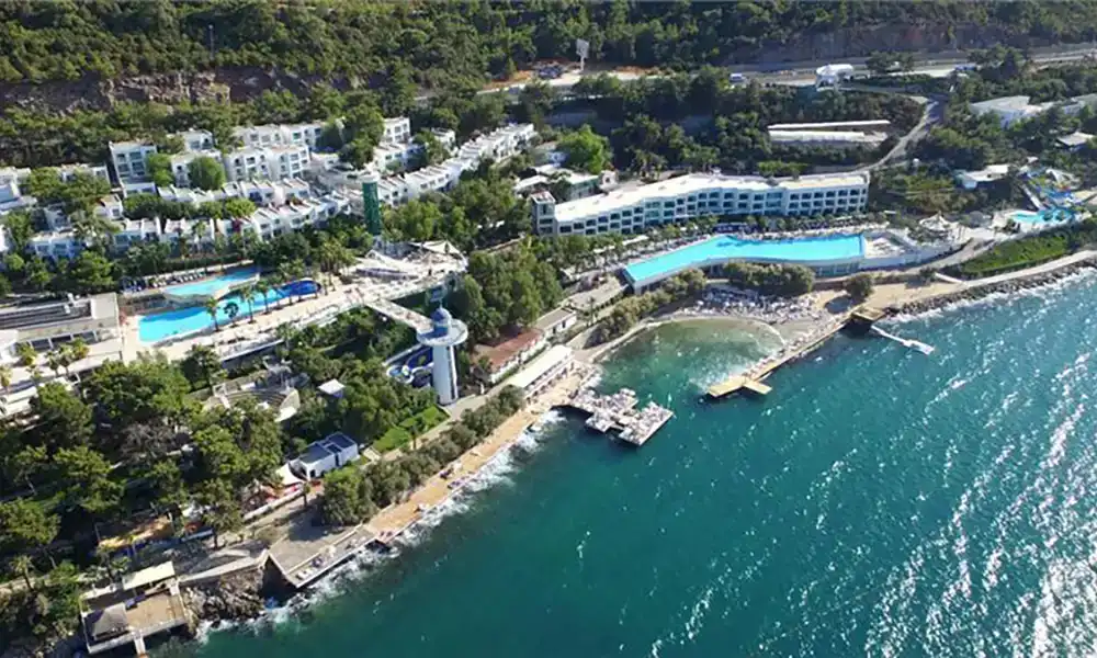 Blue Dreams Resort & Spa
